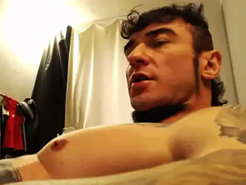 Snapshot of ballardbret chatting on 02-10-25, 07:36 ballardbret online show from 02-10-25, 07:36