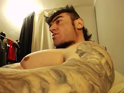 Snapshot of ballardbret chatting on 02-13-25, 04:32 ballardbret online show from 02-13-25, 04:32