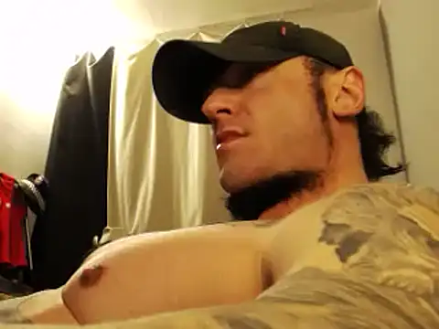 Snapshot of ballardbret chatting on 02-20-25, 04:28 ballardbret online show from 02-20-25, 04:28