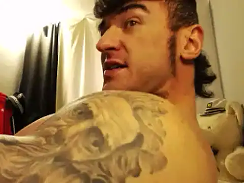 Snapshot of ballardbret chatting on 02-28-25, 07:26 ballardbret online show from 02-28-25, 07:26