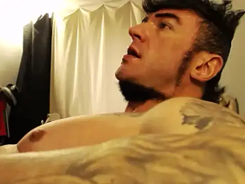 Snapshot of ballardbret chatting on 03-02-25, 07:32 ballardbret online show from 03-02-25, 07:32