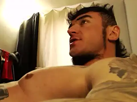 Snapshot of ballardbret chatting on 03-08-25, 07:27 ballardbret online show from 03-08-25, 07:27