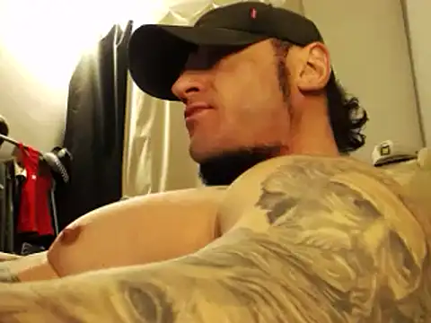 Snapshot of ballardbret chatting on 03-14-25, 04:10 ballardbret online show from 03-14-25, 04:10