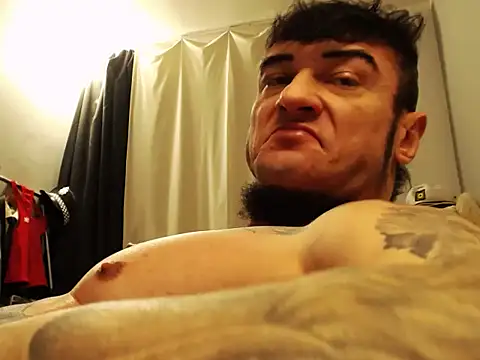 Snapshot of ballardbret chatting on 03-21-25, 04:28 ballardbret online show from 03-21-25, 04:28