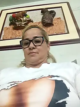 Snapshot of natally_ross21 chatting on 12-10-24, 10:37 natally ross21 online show from 12-10-24, 10:37