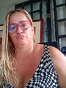 Snapshot of natally_ross21 chatting on 02-13-25, 01:26 natally ross21 online show from 02-13-25, 01:26
