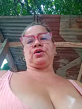 Snapshot of natally_ross21 chatting on 02-15-25, 01:27 natally ross21 online show from 02-15-25, 01:27