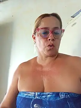 Snapshot of natally_ross21 chatting on 03-21-25, 10:06 natally ross21 online show from 03-21-25, 10:06