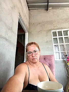 Snapshot of natally_ross21 chatting on 09-26-25, 01:59 natally ross21 online show from 09-26-25, 01:59