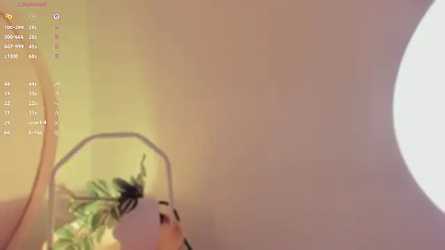 katiepeach  online show from 10-06-25, 11:51