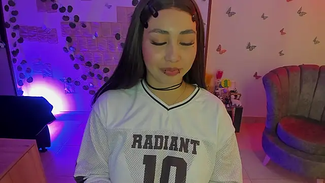 Fiore Sanz  online show from 03-17-26, 03:00