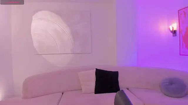 SamanthaKlein  online show from 03-12-26, 03:23