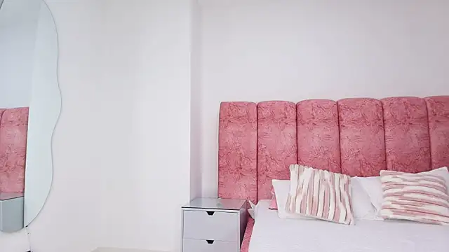 kendal rossi online show from 11-28-25, 12:08