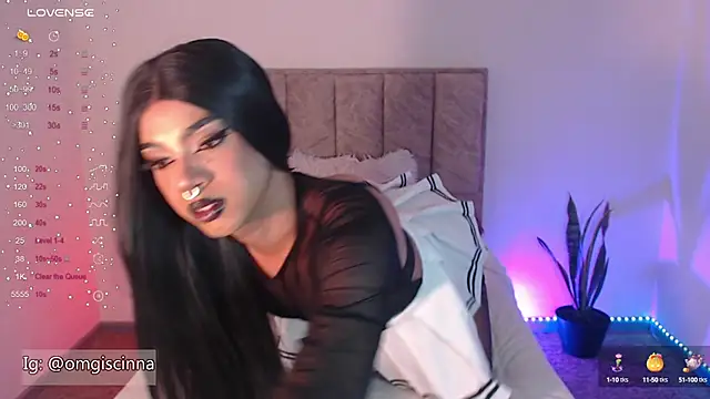Snapshot of _CINAMON_13_ chatting on 02-02-25, 06:15 CINAMON 13 online show from 02-02-25, 06:15