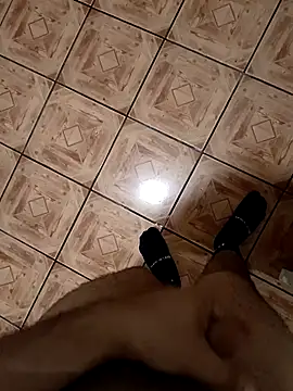 AvispaQlona online show from 12-04-25, 07:50