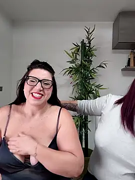 Snapshot of carolyne2023 chatting on 12-04-25, 08:45 carolyne2023 online show from 12-04-25, 08:45