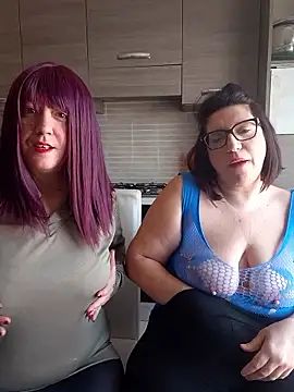 Snapshot of carolyne2023 chatting on 01-11-26, 08:52 carolyne2023 online show from 01-11-26, 08:52