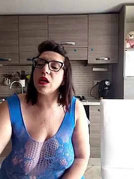 Snapshot of carolyne2023 chatting on 03-04-26, 09:15 carolyne2023 online show from 03-04-26, 09:15