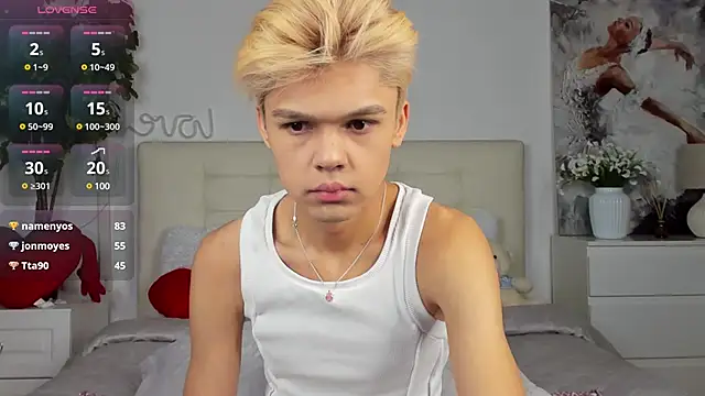 Snapshot of Felix_Rey chatting on 02-13-25, 03:39 Felix Rey online show from 02-13-25, 03:39