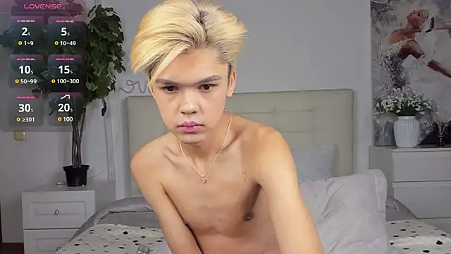 Snapshot of Felix_Rey chatting on 03-01-25, 10:21 Felix Rey online show from 03-01-25, 10:21
