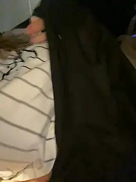 Snapshot of Sweet___Emily chatting on 12-06-24, 05:33 Sweet Emily online show from 12-06-24, 05:33