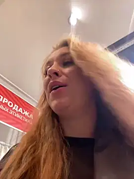 Snapshot of Sweet___Emily chatting on 12-24-24, 03:37 Sweet Emily online show from 12-24-24, 03:37