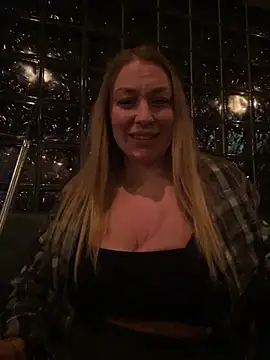 Snapshot of Sweet___Emily chatting on 02-09-26, 06:45 Sweet Emily online show from 02-09-26, 06:45