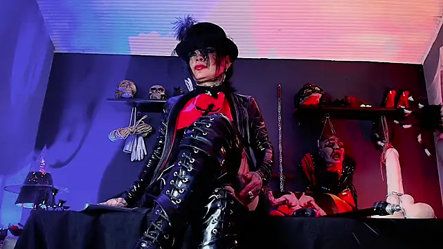 MorganaCrowley online show from 10-28-25, 07:27