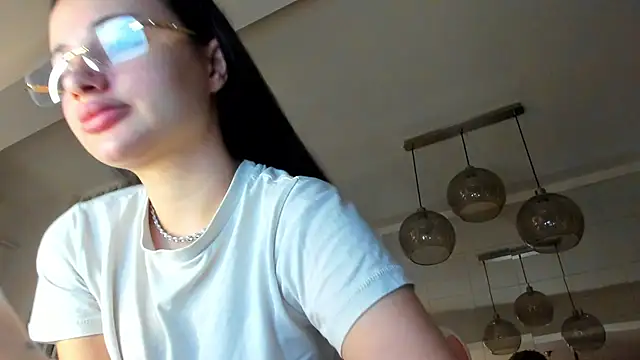 Snapshot of IreneVON chatting on 12-03-25, 04:09 IreneVON online show from 12-03-25, 04:09