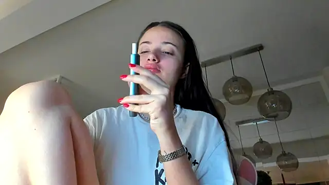 Snapshot of IreneVON chatting on 12-20-25, 05:03 IreneVON online show from 12-20-25, 05:03