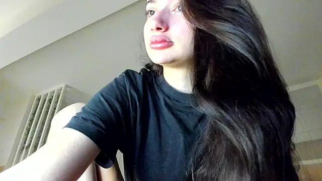 Snapshot of IreneVON chatting on 01-11-26, 04:39 IreneVON online show from 01-11-26, 04:39