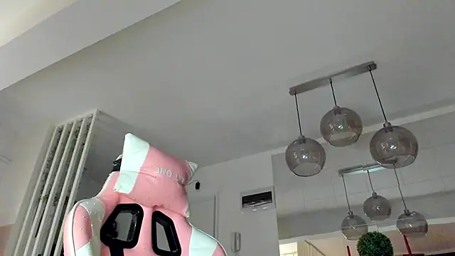 Snapshot of IreneVON chatting on 01-16-26, 03:43 IreneVON online show from 01-16-26, 03:43