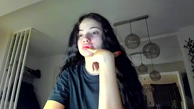 Snapshot of IreneVON chatting on 02-07-26, 04:05 IreneVON online show from 02-07-26, 04:05