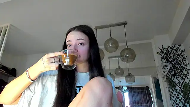 Snapshot of IreneVON chatting on 02-19-26, 05:36 IreneVON online show from 02-19-26, 05:36