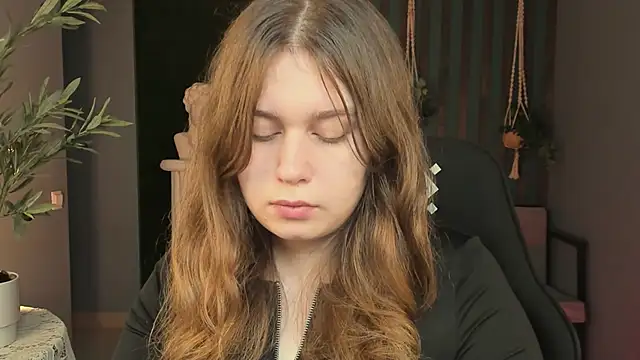 FioraMarmoris online show from 11-07-25, 05:07