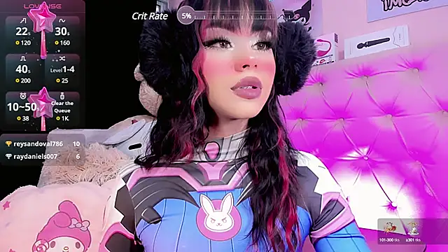 Snapshot of Cute_Roxxy chatting on 12-15-24, 12:49 Cute Roxxy online show from 12-15-24, 12:49