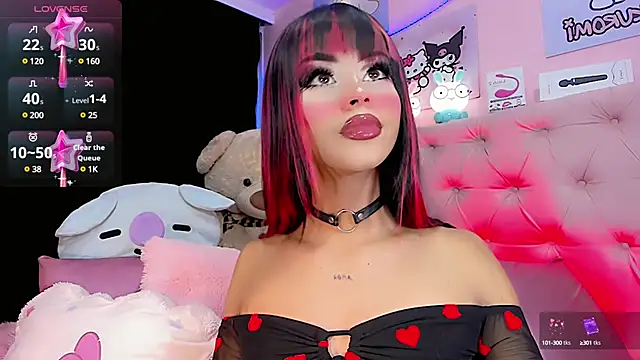 Snapshot of Cute_Roxxy chatting on 02-15-25, 10:22 Cute Roxxy online show from 02-15-25, 10:22