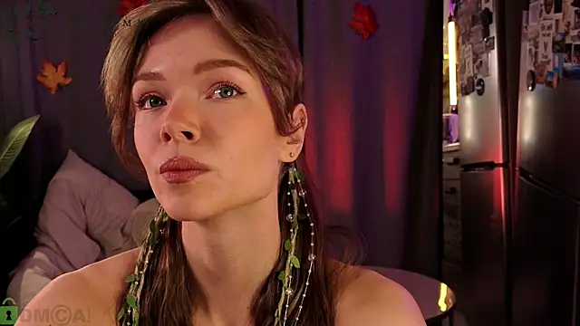 Snapshot of Eva_Natsumi chatting on 11-03-25, 05:03 Eva Natsumi online show from 11-03-25, 05:03