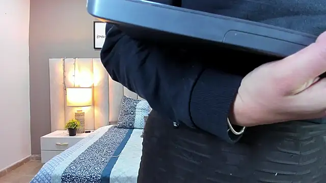 Snapshot of sara_parker069 chatting on 10-09-25, 09:40 sara parker069 online show from 10-09-25, 09:40