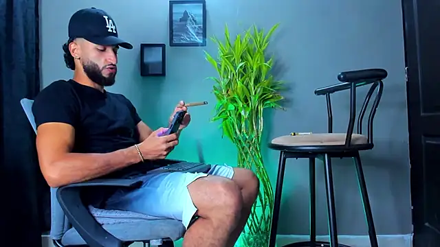 Damian 022 online show from 02-24-26, 04:32