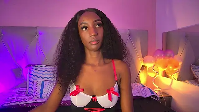 Snapshot of FiorelaLenin chatting on 11-01-25, 02:41 FiorelaLenin online show from 11-01-25, 02:41