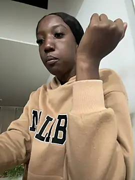 Snapshot of FiorelaLenin chatting on 02-15-26, 11:30 FiorelaLenin online show from 02-15-26, 11:30