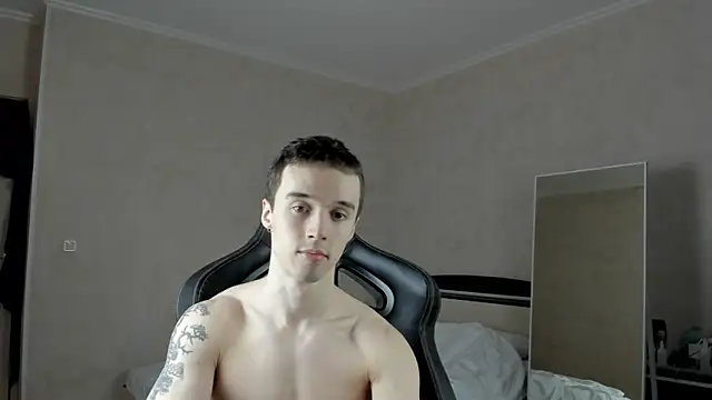 Snapshot of MasonWarholl chatting on 02-04-25, 04:18 MasonWarholl online show from 02-04-25, 04:18