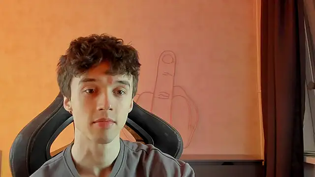 Snapshot of MasonWarholl chatting on 03-12-26, 04:46 MasonWarholl online show from 03-12-26, 04:46