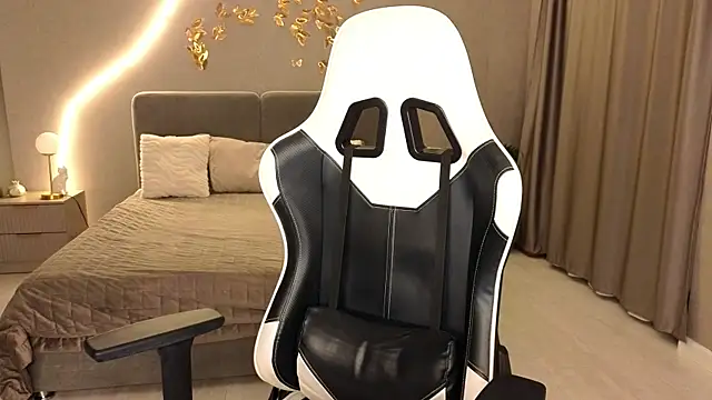 Snapshot of ammy_cummy chatting on 12-15-25, 03:55 ammy cummy online show from 12-15-25, 03:55