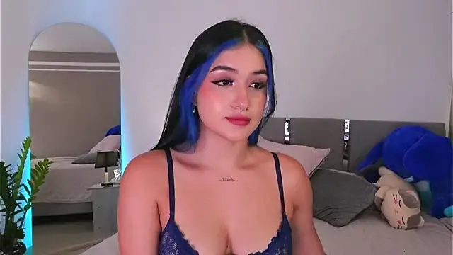 Snapshot of AnnyHizzle chatting on 09-23-25, 02:58 AnnyHizzle online show from 09-23-25, 02:58