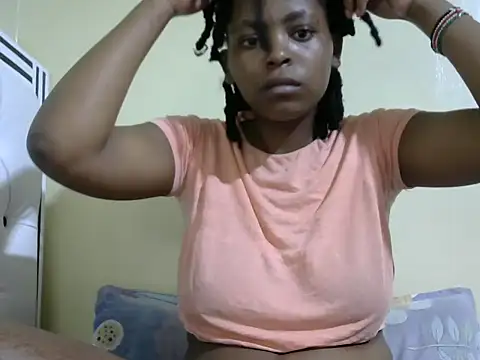 Snapshot of nelly_shyn chatting on 09-26-25, 01:15 nelly shyn online show from 09-26-25, 01:15