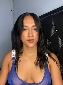Snapshot of mailyreid chatting on 01-10-25, 03:18 mailyreid online show from 01-10-25, 03:18