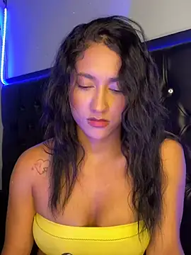 Snapshot of mailyreid chatting on 03-20-25, 07:14 mailyreid online show from 03-20-25, 07:14
