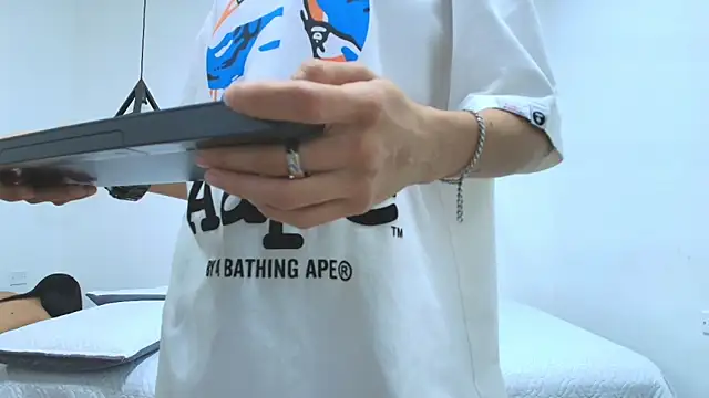 Tinny and Candy online show from 02-10-25, 01:33